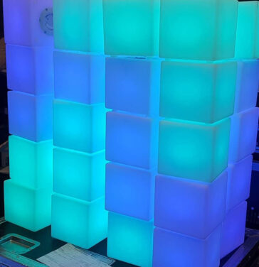 LED cube 15cm